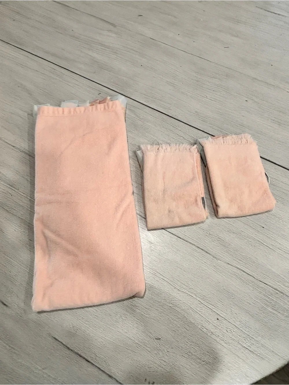 Vtg AFTER BATH LUXURY By J ABOUCHAR & SONS Set Of 3 Embellished Peach Towels USA